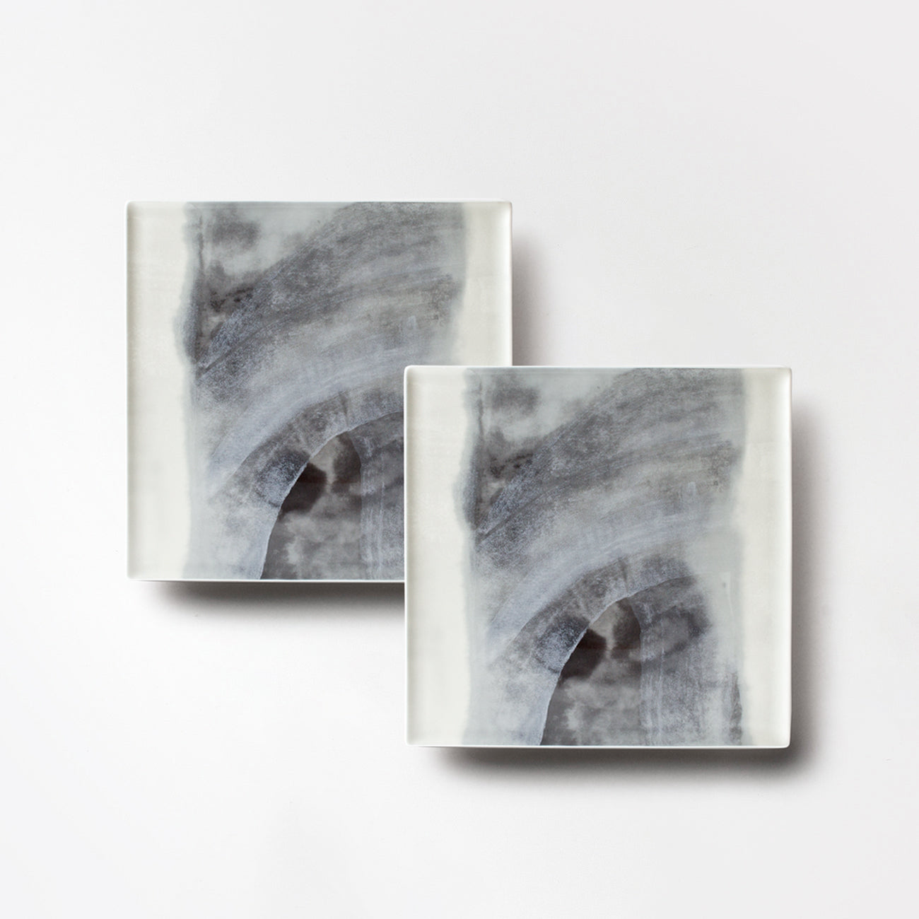 霞 KASUMI 19cm角皿2枚組