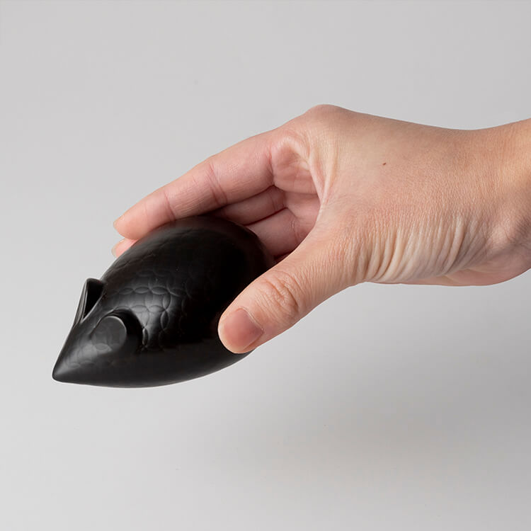 ねずみ(黒マット)