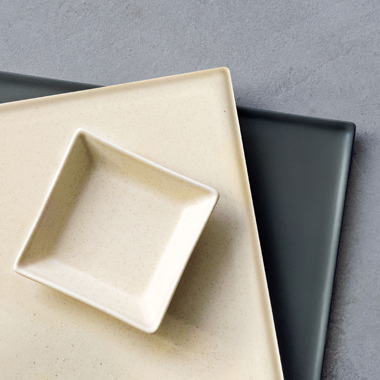 7.5cm角小皿 クリーム