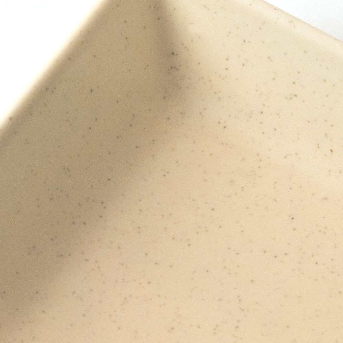 7.5cm角小皿 クリーム