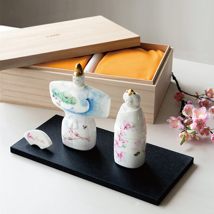 立ち雛 NiPPONめでたづくし 名入れ扇札 (アルファベット)付