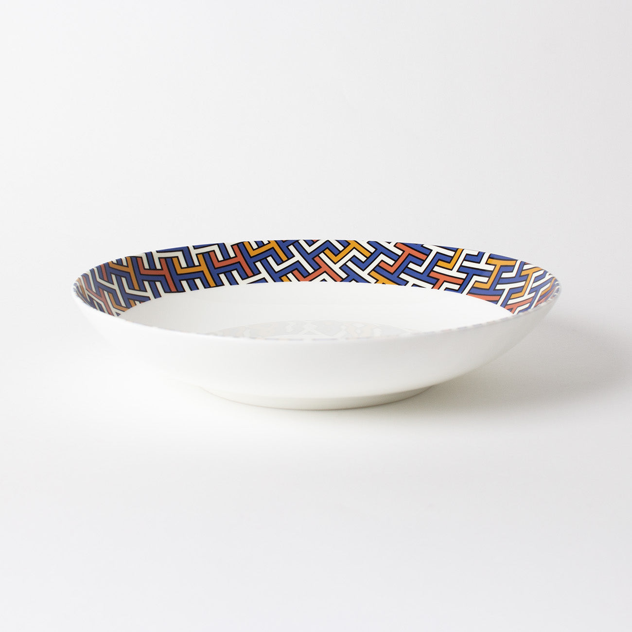 26cmディーププレート (CLOUDY TABLE 「Chairs」)