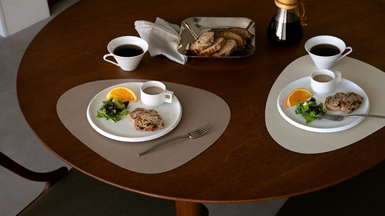 機能美とサステナビリティが息づくLIND DNA プレースマット