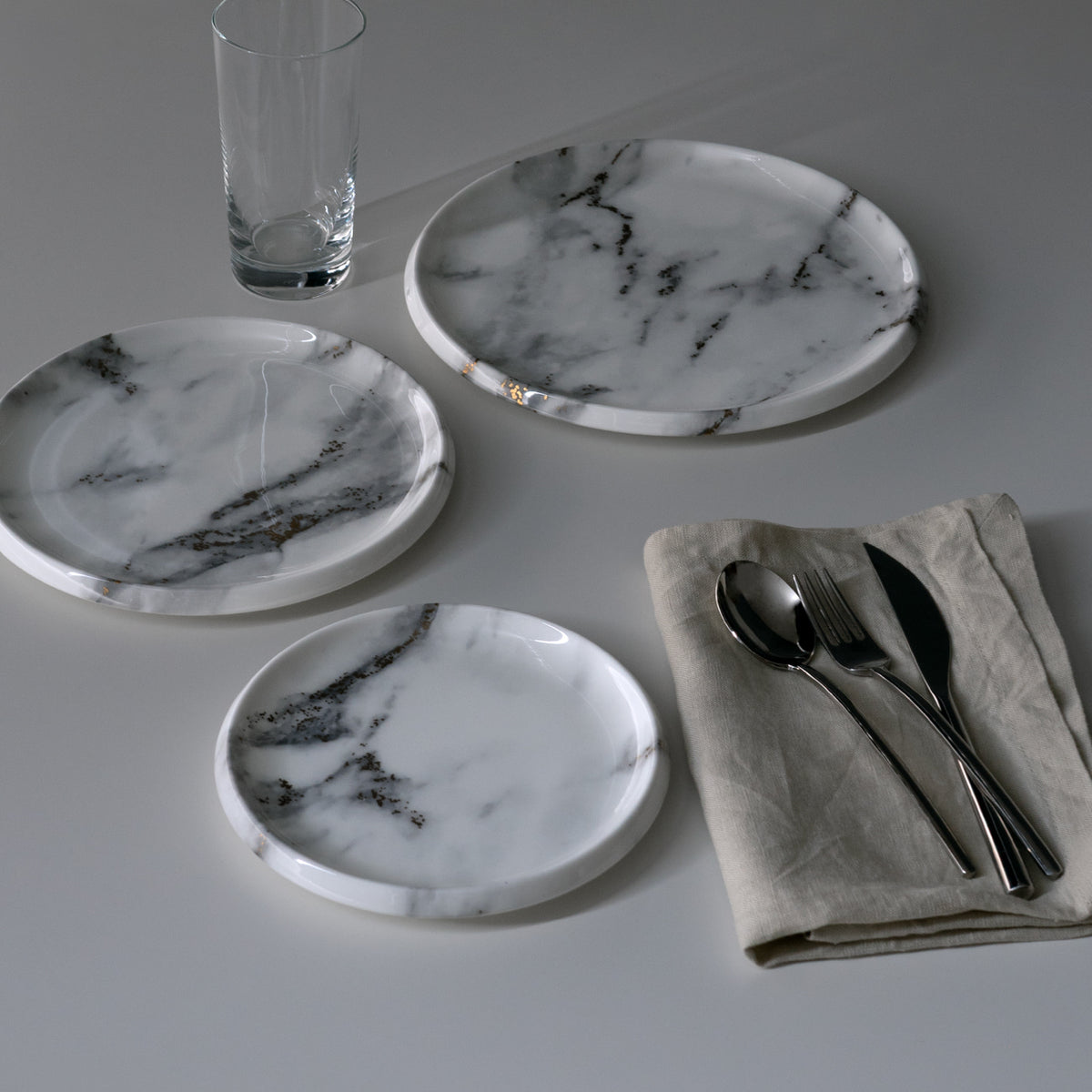 テーブルナイフ 235mm (18-0)