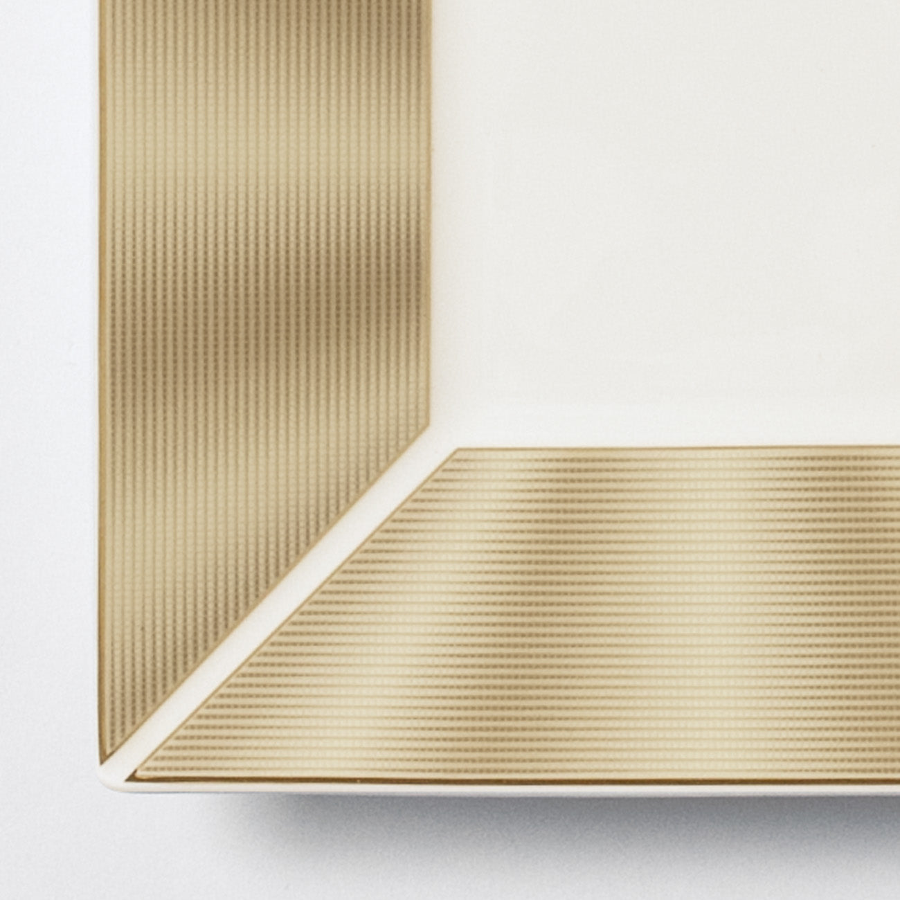 16cmスクエアトレー (シルクシャンパン)