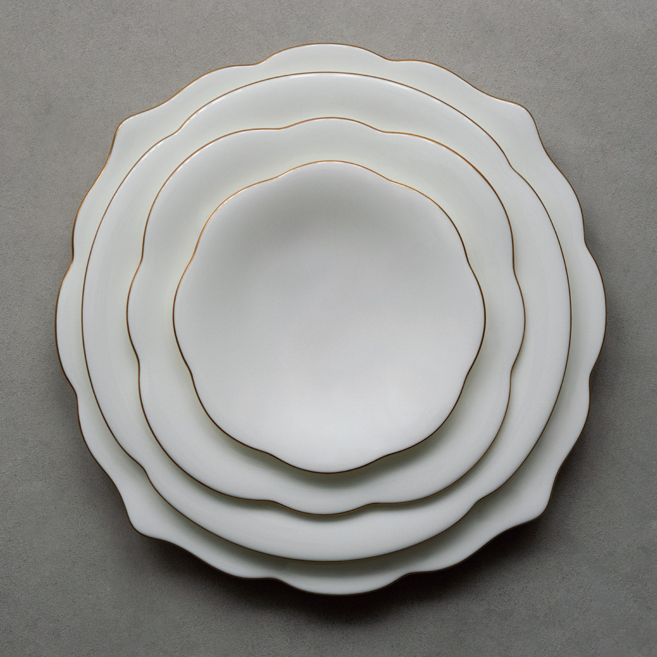   Enchantment 皿 6枚セット　18．5ｃｍ ROYAL ALBERT Enchantment 皿 6枚セット 18．5cm