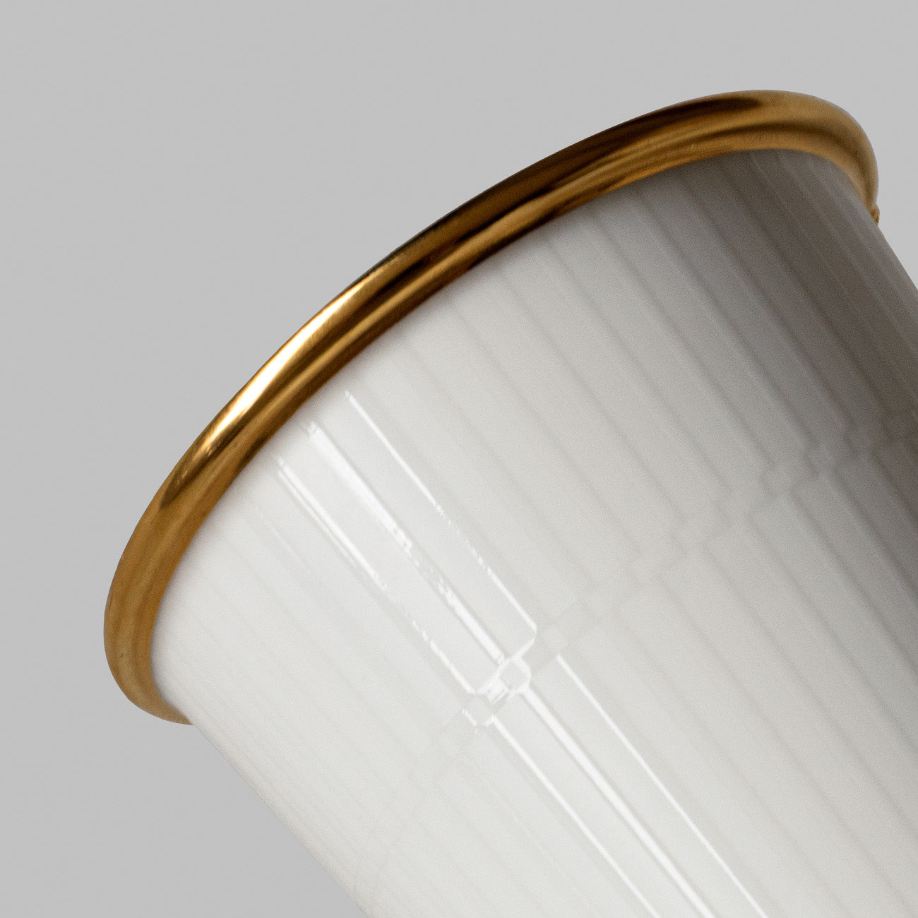 【復興支援商品】like a Paper Cup (出格子 金彩) スリーブ付 (ライトグレー)
