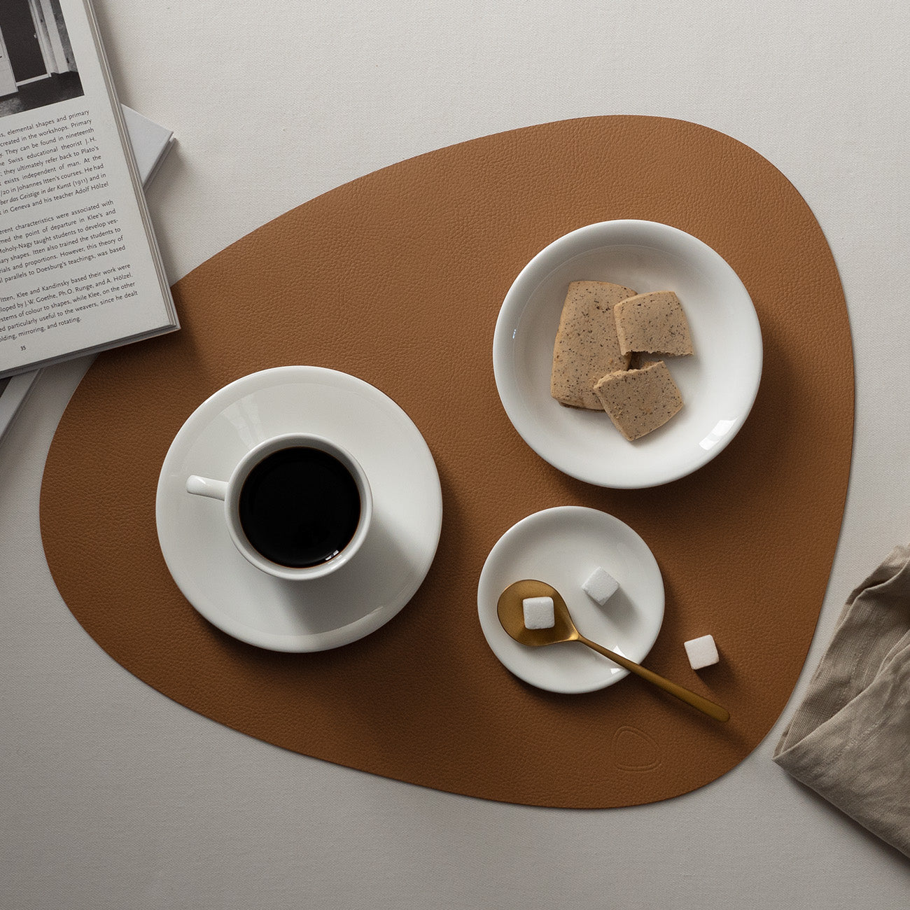 SERENE カーブマット L ネイチャー｜プレースマット｜LIND DNA