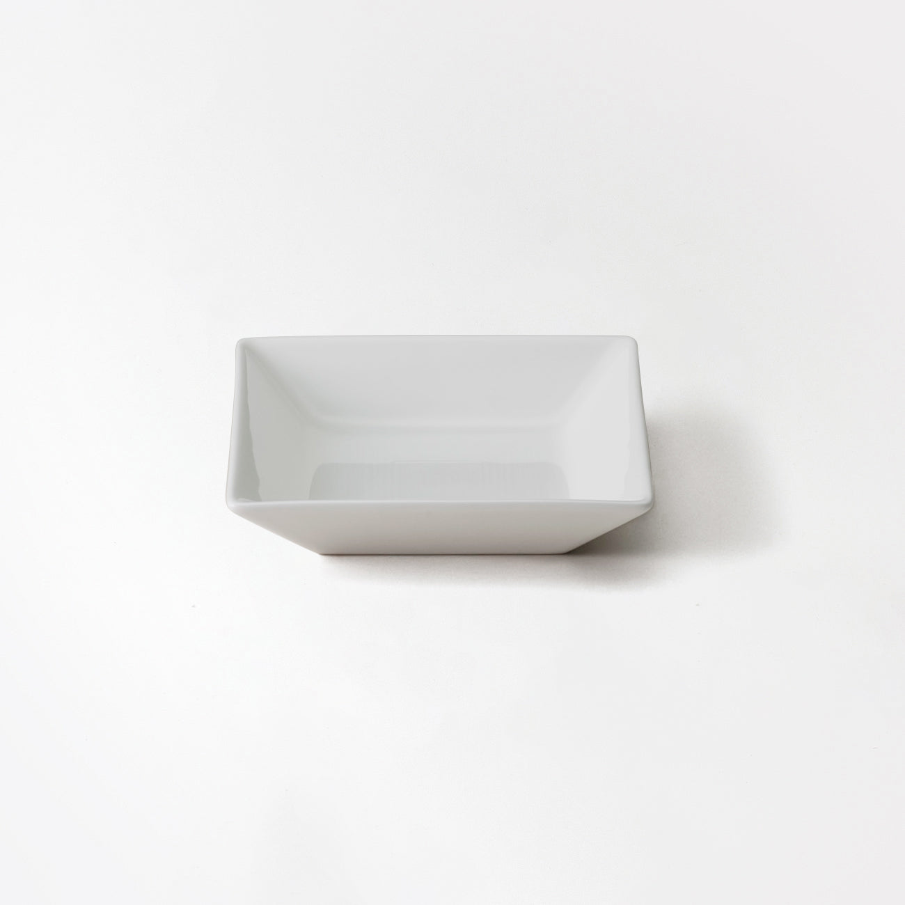 白いブランド食器|11cm角皿|EXQUISITE|ニッコー公式オンラインショップ