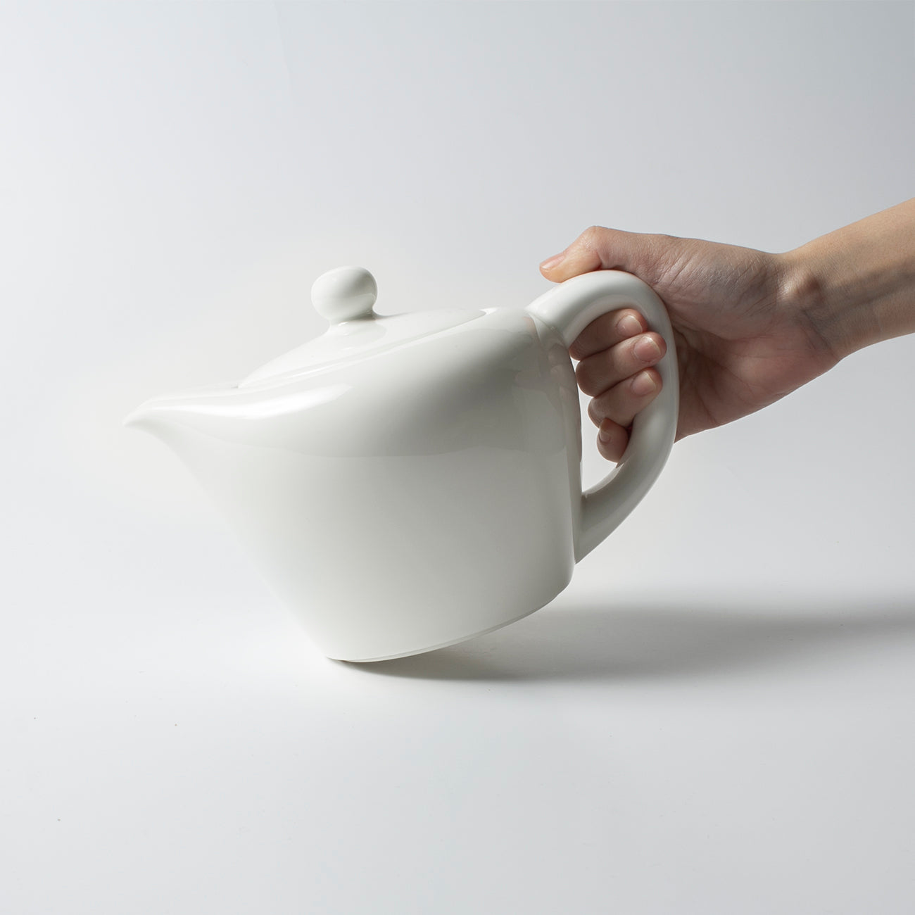 ポット｜柳宗理ボーンチャイナシリーズ｜柳宗理｜白いカフェ食器
